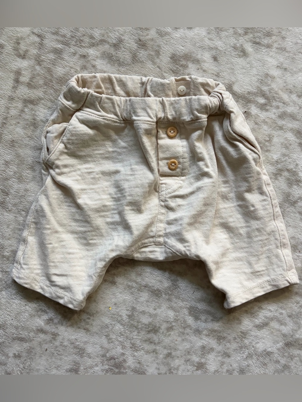 H&M Linen Khaki colored baby boy shorts size 6 months